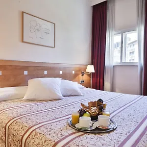2* Отель Acta Antibes